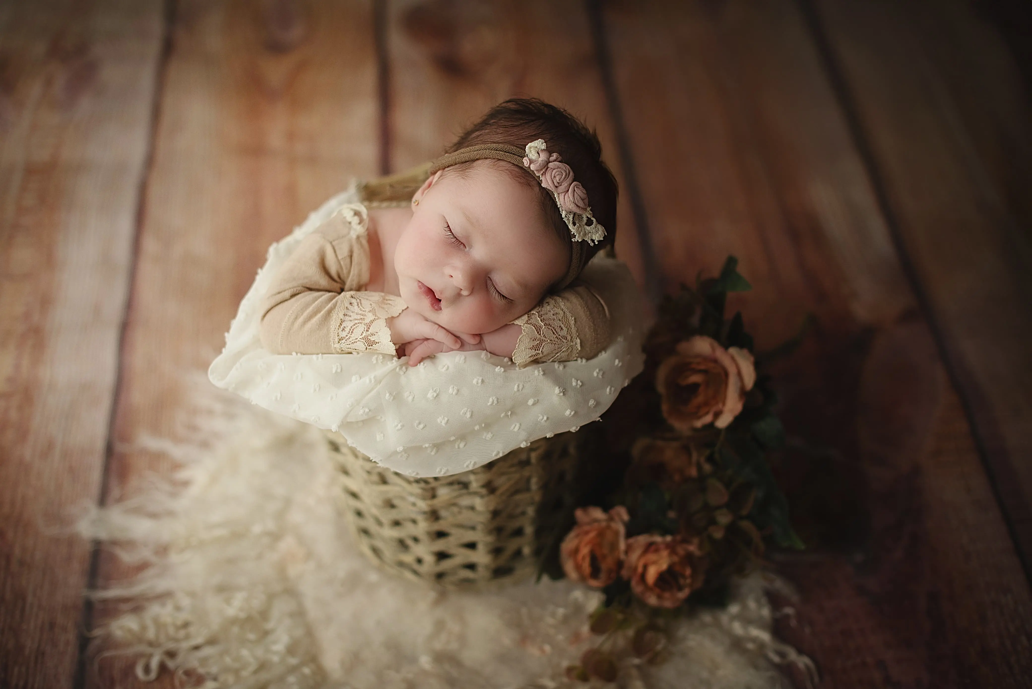 Retrato de bebé para invitación de bautismo